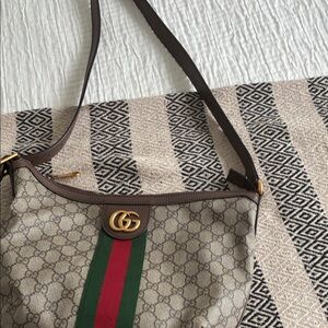 Gucci Beige and Green Shoulder Bag